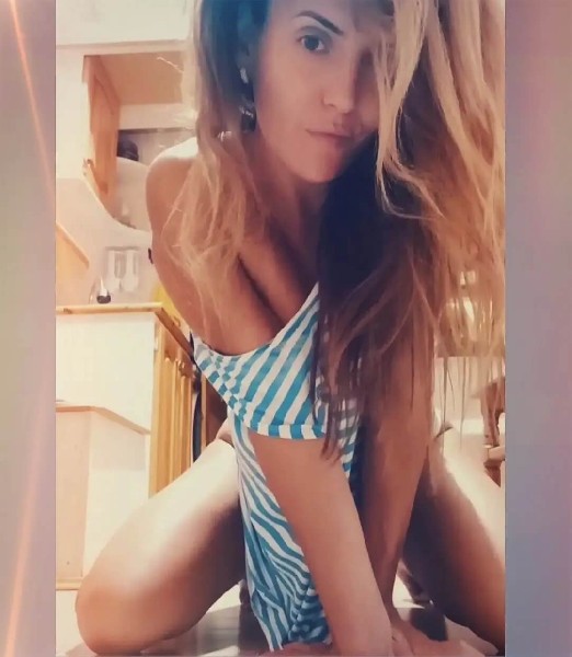 Ciekawa Szuka Ciekawego - Kobieta Lat 36