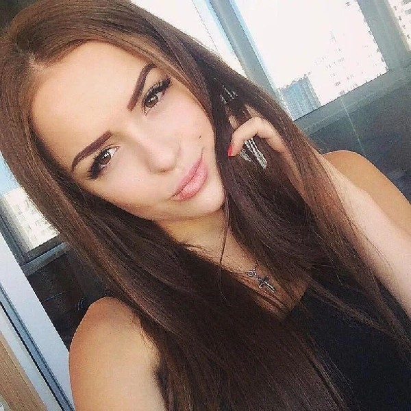 22-letnia Dziewczyna Szuka Starszego Od Siebie