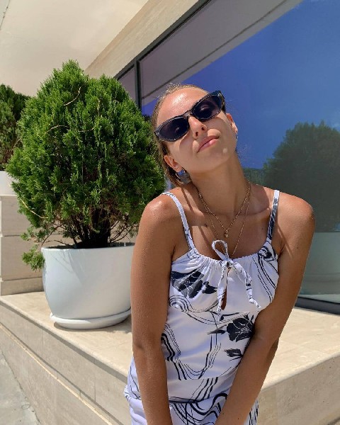 Bez Zobowiązań - 21-latka Spotka Mężczyznę