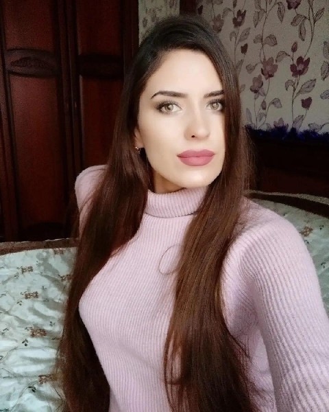 Kelnerka Z Kawiarni Z Ukrainy Fantazjuje O Partnera