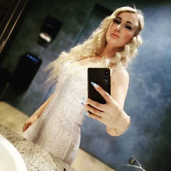 Businesswoman Kobieta Chce Spotkać Szarmanckiego Do Wspólnych Fantazji
