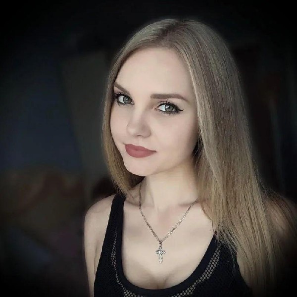 Osamotniona Ukrainka Pragnie Względnego Polskiego Mężczyzny