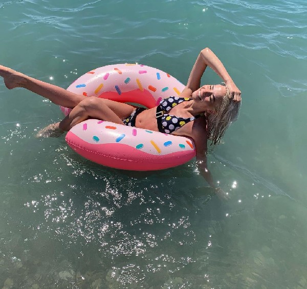 Dama Szuka Faceta Na Flirt Po Pracy