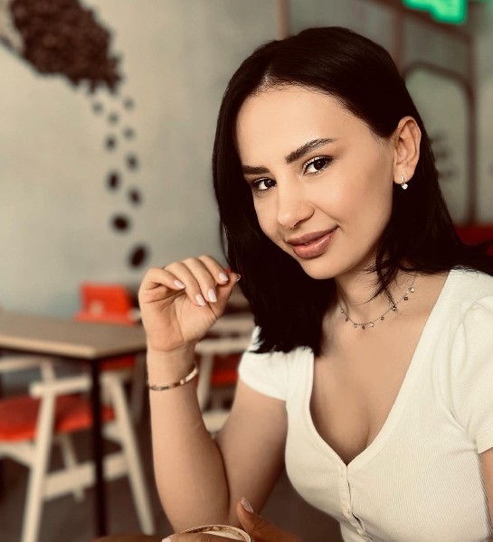 ładna W Wieku 29 Lat Poszukuje Kolegę W Podobnym Wieku