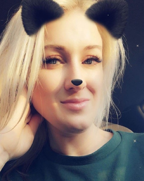 Businesswoman 30-stka Chce Spotkać Mężczyznę Do Wspólnych Chwil