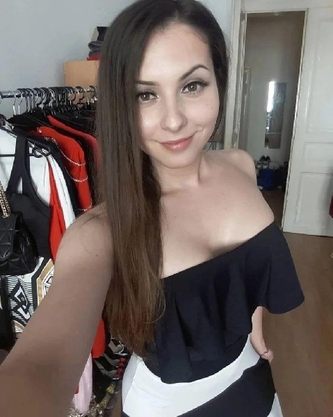 Rozpal Te Chwile Ale Się Nie Zakochuj